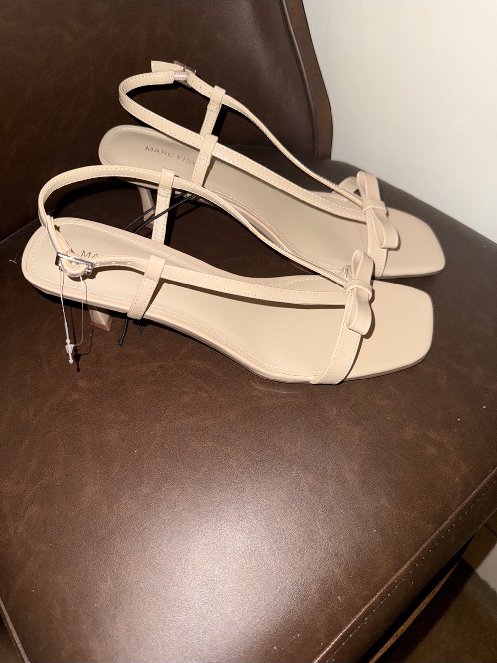 Marc Fisher Slim Strap Bow Slingback Sandals in Nude - NWOT